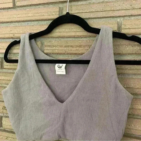 Lazuli Label V-Neck Halter Sports Top Size Small - Picture 3 of 5